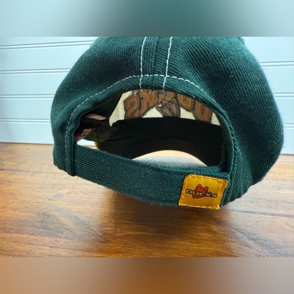 Oregon Ducks green & white baseball adjustable cap hat. One size fits most. - Picture 6 of 7